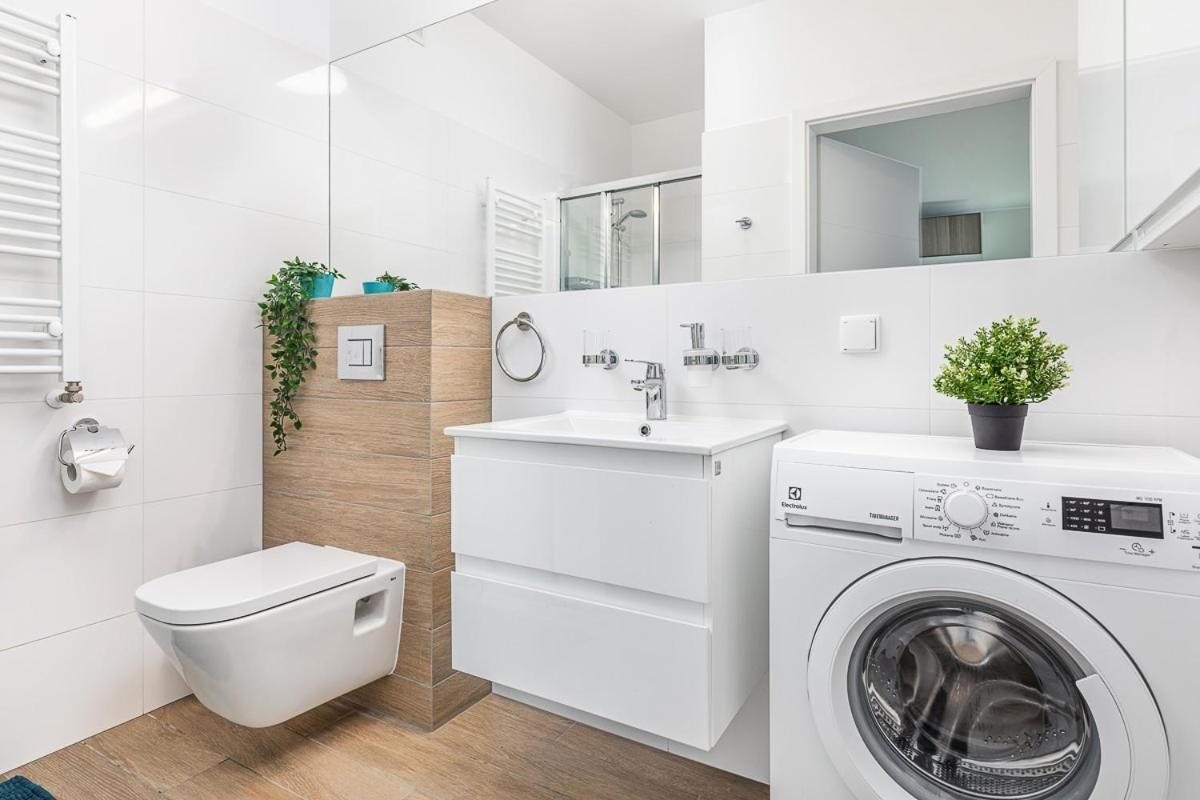 Feniks Spa Apartments 2 By Jantar Apartamenty كولوبرزيغ المظهر الخارجي الصورة